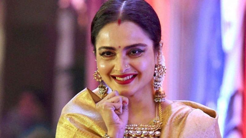 Rekha is all set to perform on stage after 20 years