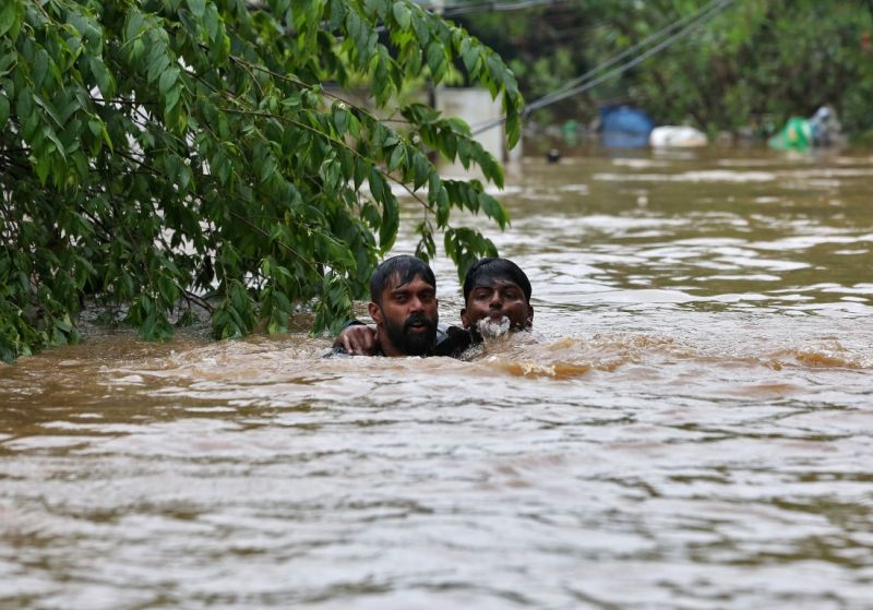 J&K govt gives Kerala Rs 2 cr for flood relief