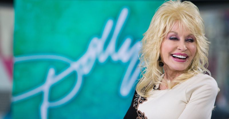 Netflix orders Dolly Parton anthology series