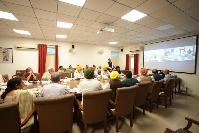 CM Bhawant Mann Leads Cabinet Meeting News