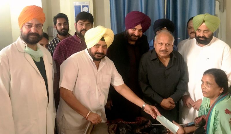 TEAM OF BRAHM MOHINDRA, NAVJOT SIDHU, SARKARIA AND DHARAMSOT ENQUIRED ABOUT THE HEALTH OF INJURED 