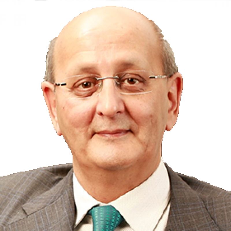  Andrew Holland 