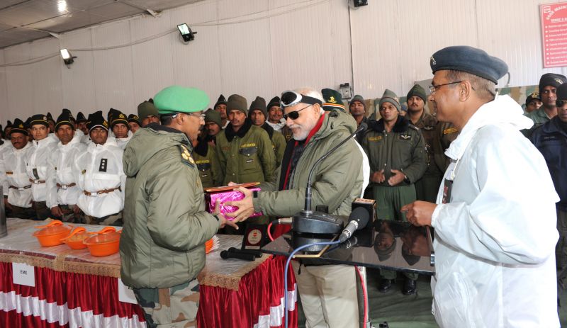 celebrate Diwali with Army and ITBP personnel