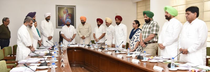 Punjab Cabinet observes 2-Minute silence in memory of Former PM Vajpayee
