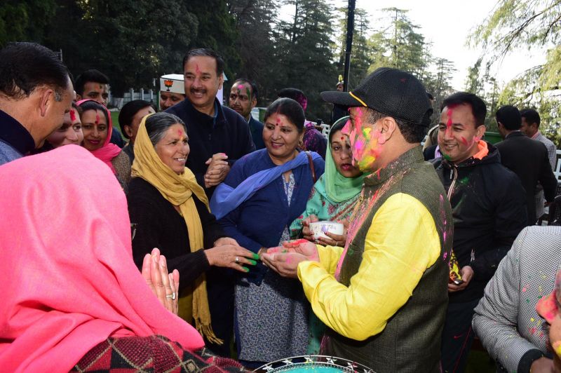 Jai Ram Thakur celebrated Holi