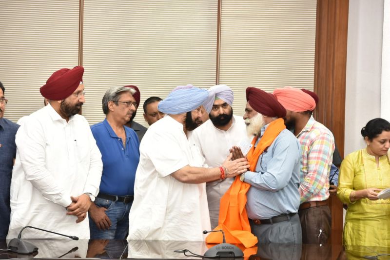  Punjab Chief Minister Captain Amarinder Singh on Monday handed over cheques worth Rs. 2.90 crore as additional financial assistance to the next of the 