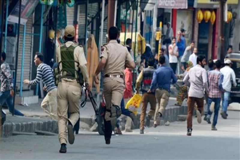 Security forces had to take action to chase away the protestors