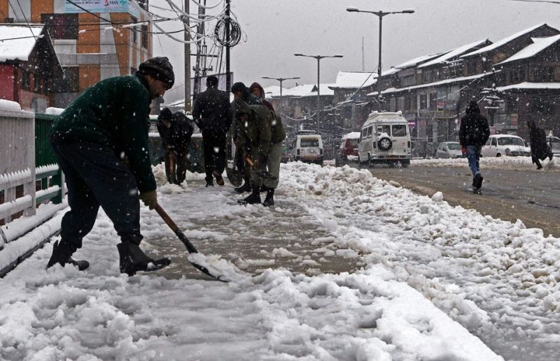 Fresh snowfall in higher reaches of Kashmir