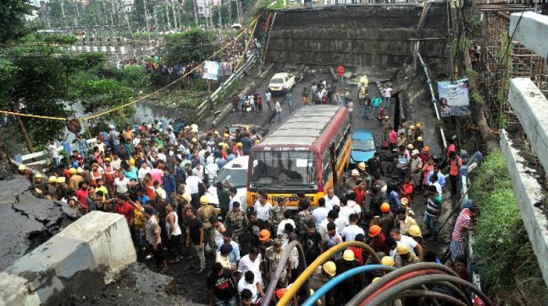 Diversion of traffic owing to the collapse