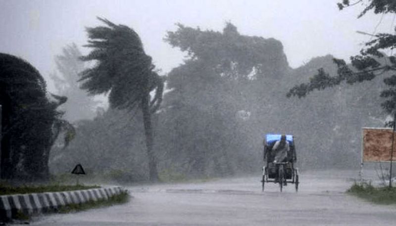 IMD predicts heavy rainfall