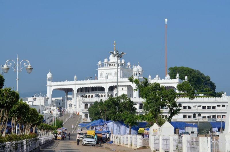 Takhat Sri Keshgarh Sahib