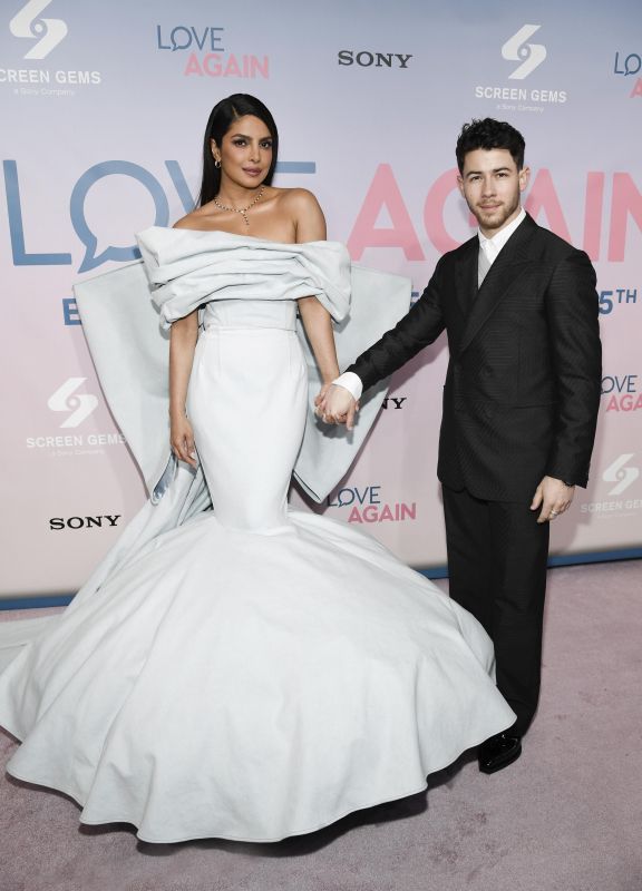 Priyanka Chopra and Nick Jonas 