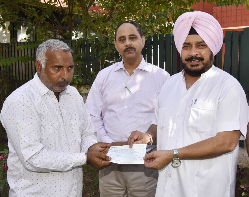 Sadhu Singh Dharamsot today provided financial assistance