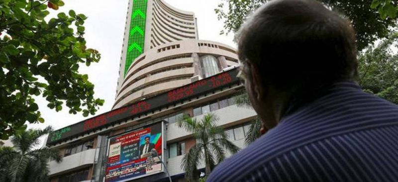 Blue-chips like Infosys, TCS rise