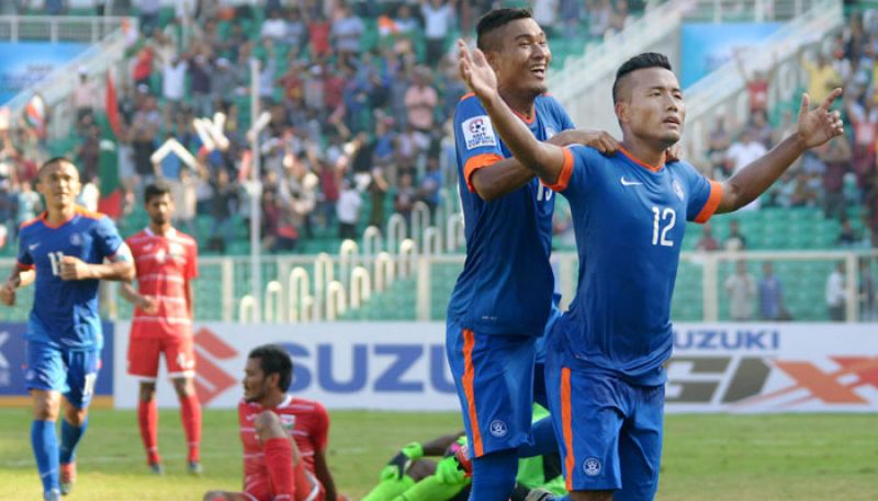 Jeje Lalpekhlua set up Chhetri's first two goals 