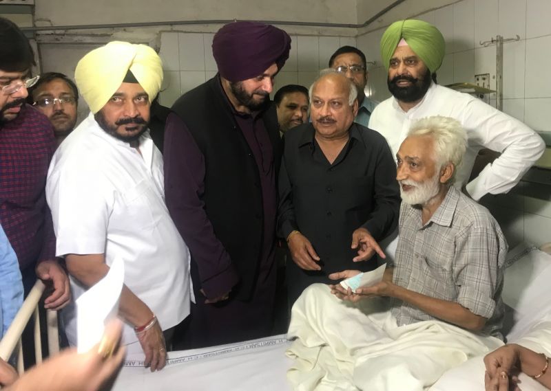 TEAM OF BRAHM MOHINDRA, NAVJOT SIDHU, SARKARIA AND DHARAMSOT ENQUIRED ABOUT THE HEALTH OF INJURED 