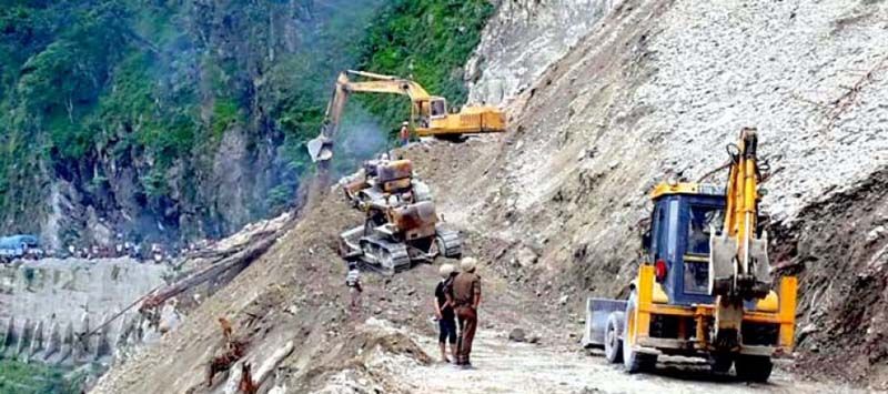 The road between Mangan and Chungthang has been affected by many landslides 