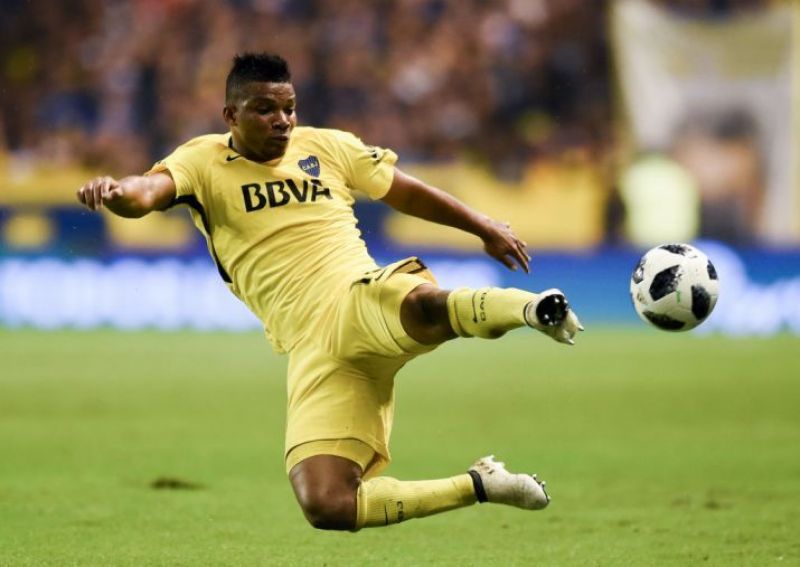 Colombian full-back Fabra out of World Cup with knee injury