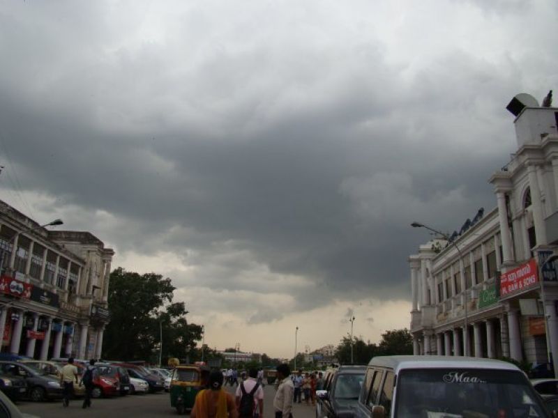 cloudy sky with possibility of very light rain