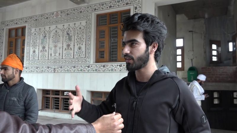 Spokesman talks to Kashmiri students