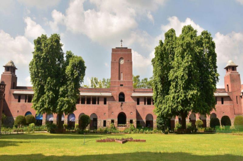     4.    St. Stephen’s College