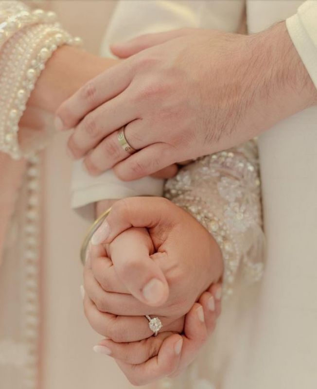 Parineeti Chopra & Raghav Chadha Engaged 