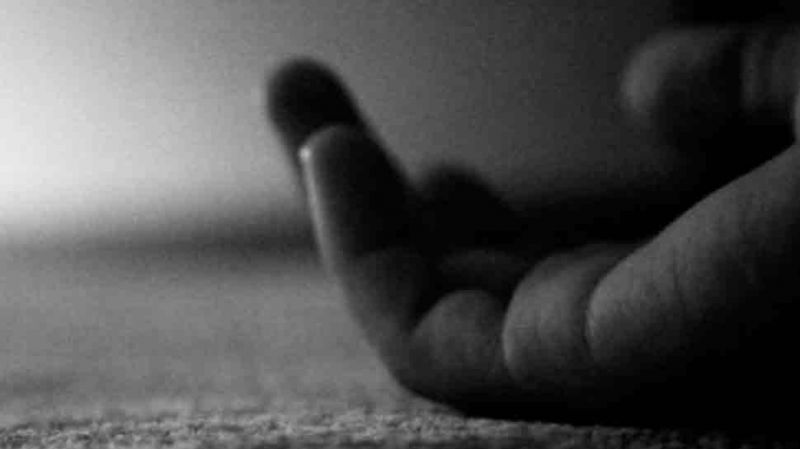 Man commits suicide in Delhi