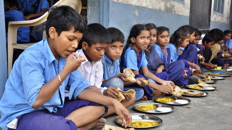 26 students were taken ill due to food poisoning