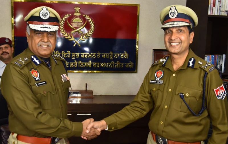 DGP Dinkar Gupta and Chief Minister Captain Amarinder Singh