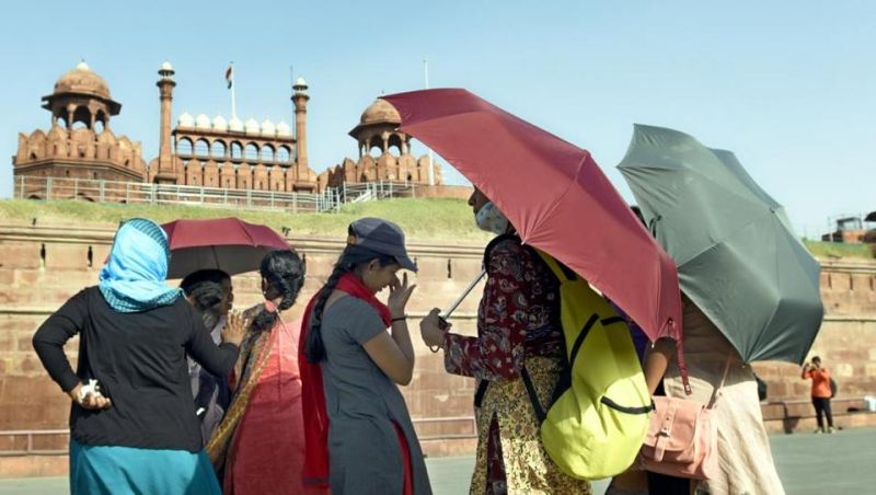 Delhiites woke up to a warm and humid morning