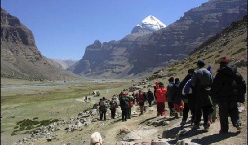 Mansarovar pilgrims airlifted to Gunji to avoid weather related risks