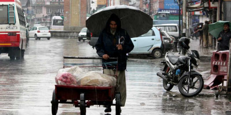 Heavy rain in Manali