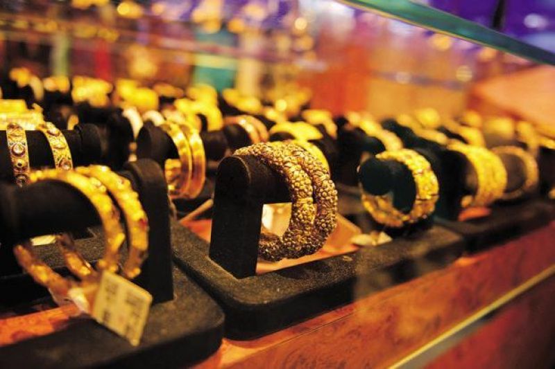 Gold prices Friday slipped by Rs 20