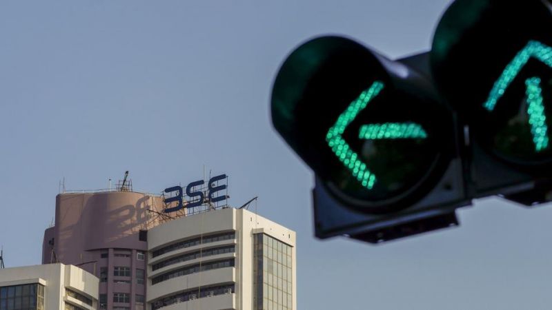 The BSE Sensex fell over 132 point