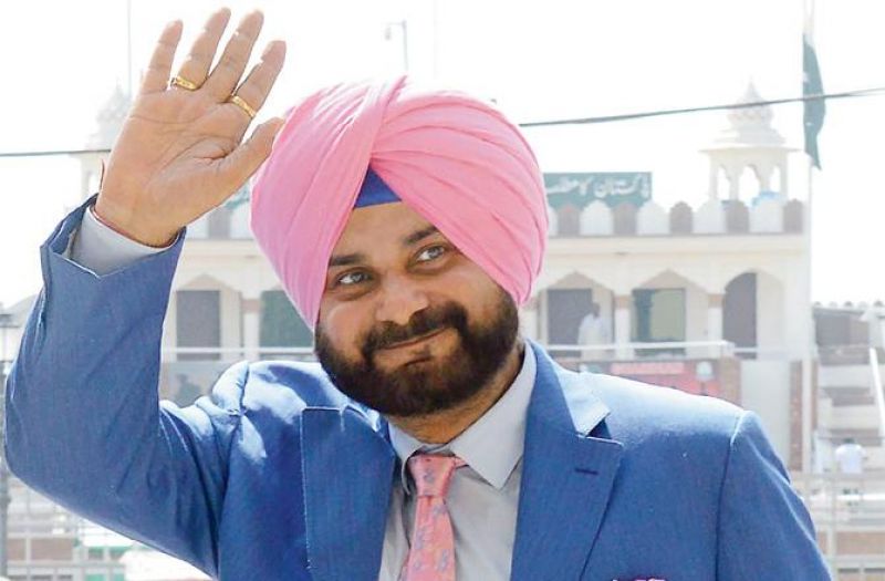 Sidhu under Oppn fire for Pak visit