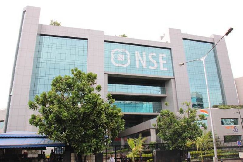 NSE index Nifty also rose 33.65 points