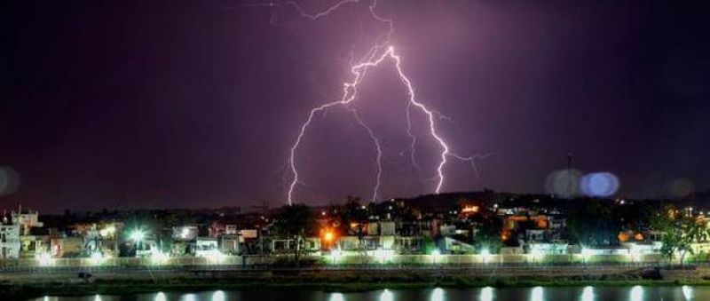 6 people were killed in incidents of lightning strike