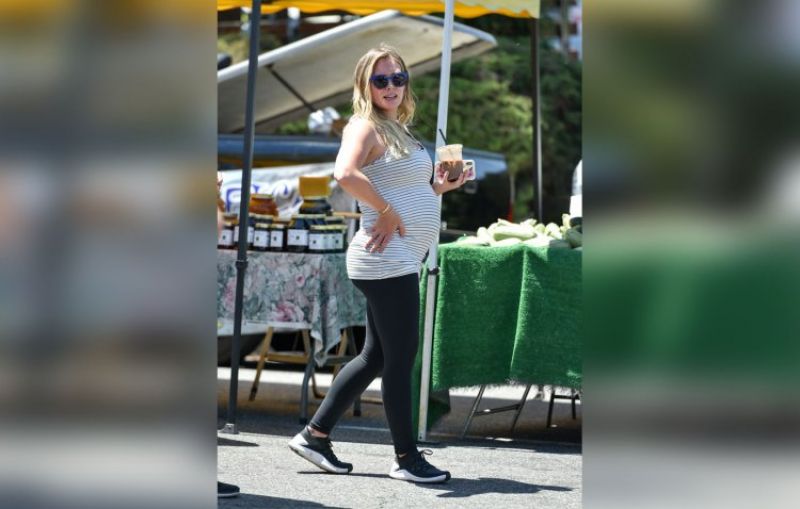 Hilary Duff calls Pregnancy 'hard as hell'