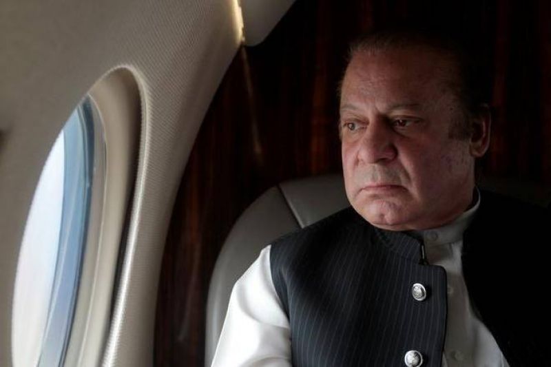 Nawaz Sharif leaves for UK to see ailing wife
