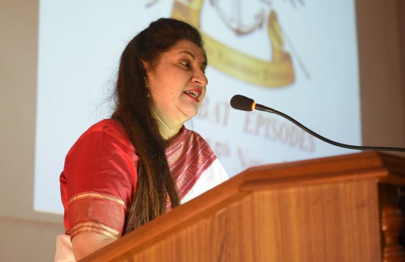 Lily Swaran sharing her thoughts on the topic 'Joys and Tribulations of Being an Army Wife'