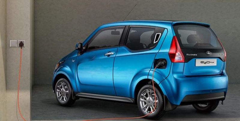 Mahindra  Zoomcar to the city
