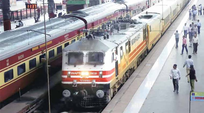 Train delays to cost officials their promotions