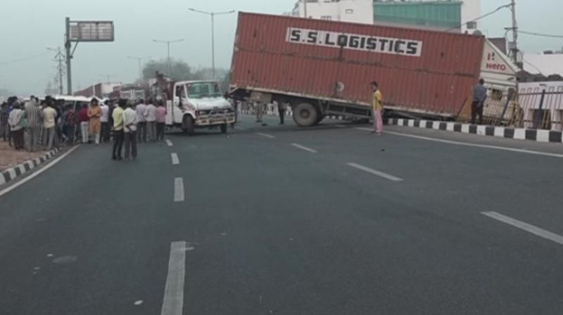 Agra accident