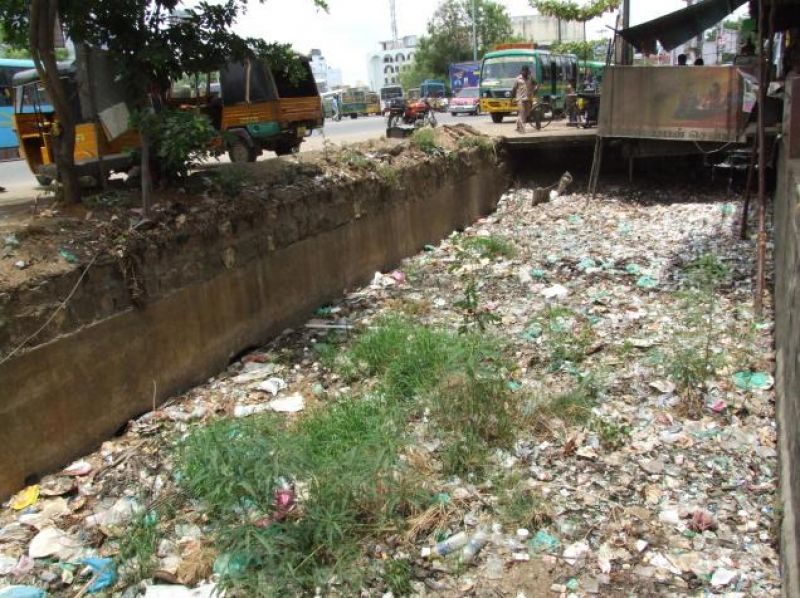 Delhi government to take action to remove blockage of drains
