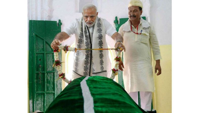 Mayawati ridiculed Modi's visit to the 'nirvan sthal', the mausoleum of Saint Kabir