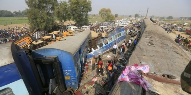 Indore-Patna Express derailment near Kanpur 