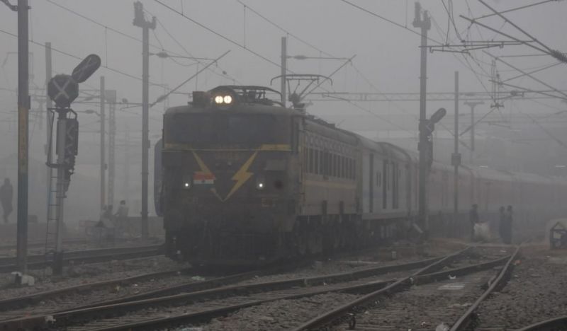 fog delays 11 trains
