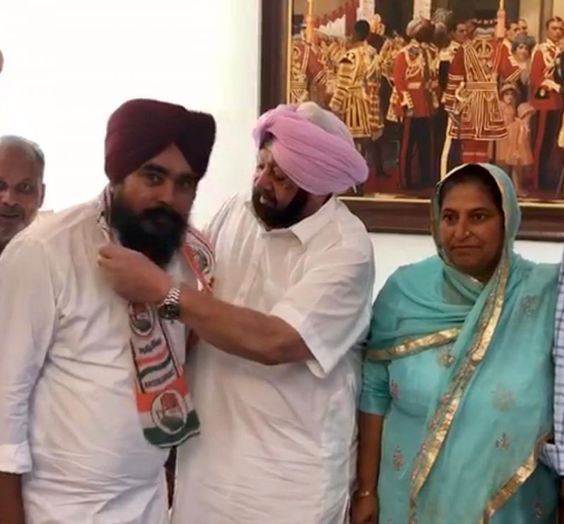 Capt Amarinder Welcomes The MLA 