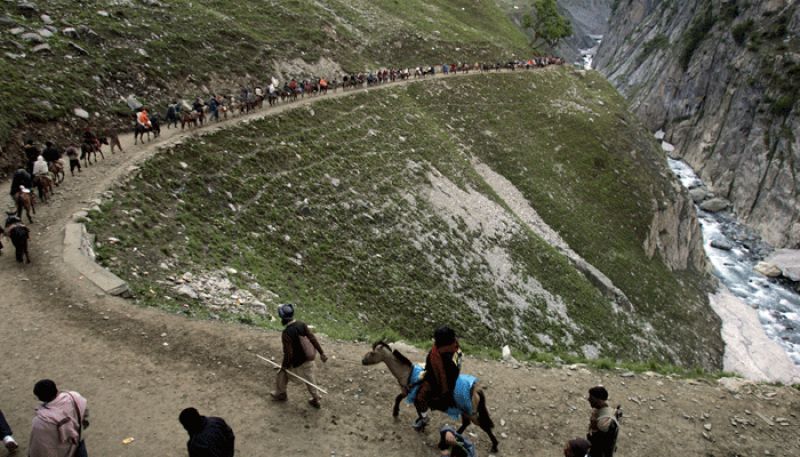 The yatra to the cave shrine commenced as per scheduled