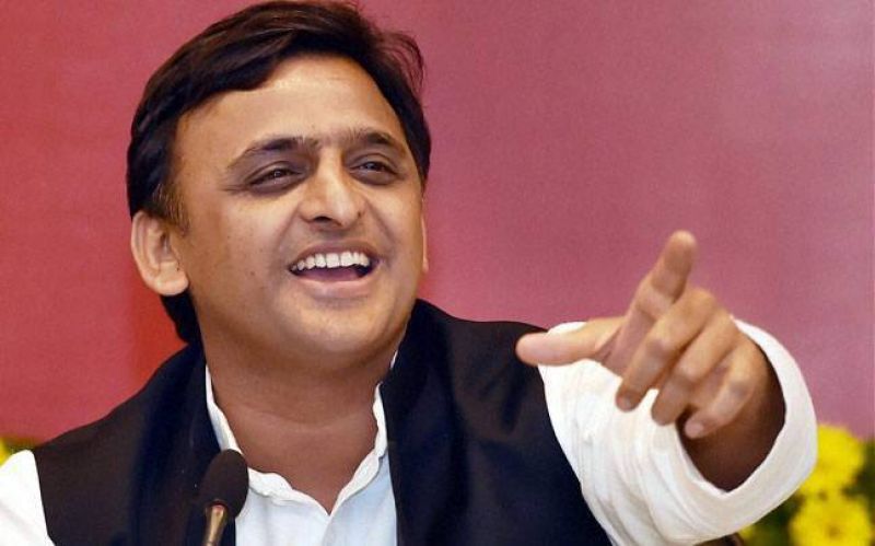 Rajniti mein bhrashtachar ka khel , banking system hua fail, Akhilesh Tweeted